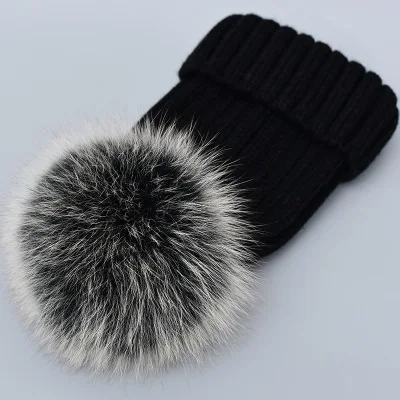 Hot Sale Winter Baby Women Kid Hat Real Fox Fur Hats Mom Baby Hat with Pompon Family Matching Beanie Hairball Kids Cap Outfits - Цвет: A without velvet