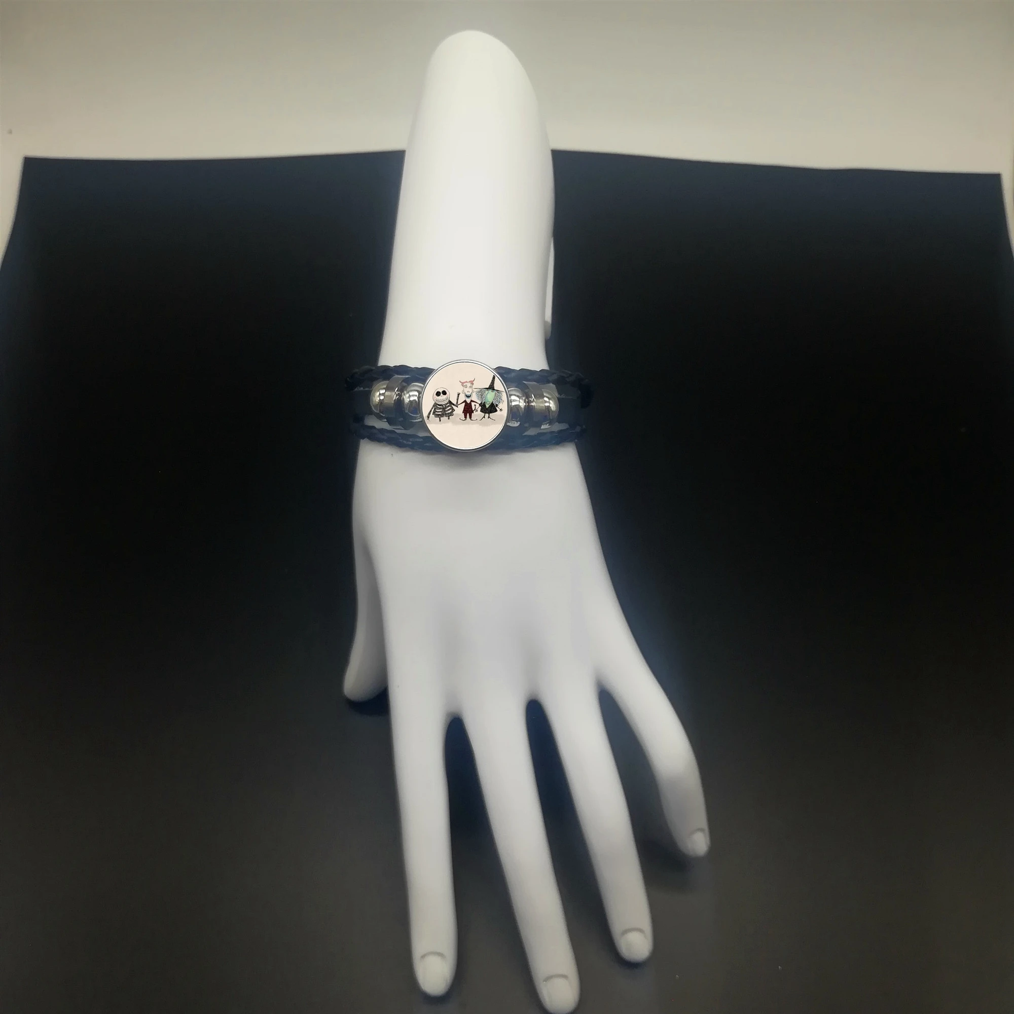 

2019 New Fashion Charm Devil Christmas Halloween Rope Leather Braided Bracelet