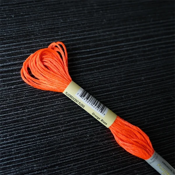 Orange Blaze Похожие DMC Art 317 Вт 6 нитей 8 м проволока металлический крест вышивка крестом Mouline Effet Lumiere 24 цвета, 1 шт - Цвет: Orange Blaze