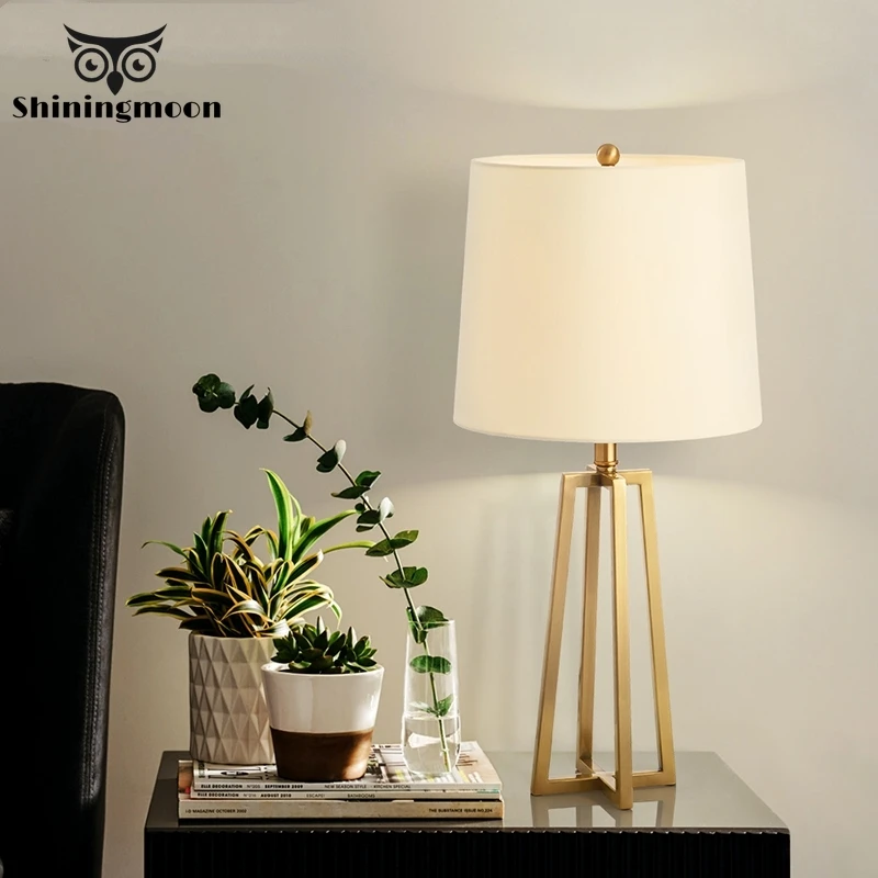 

Nordic Minimalist Iron Gold Table Lamp Modern Luxury Bedroom Decoration Table Lights Edison US Plug Desk Lamp Home Deco Lighting