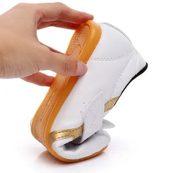 

Breathable Taekwondo Shoes Karate Wrestling Martial Arts Shoes Woman Men Adults and children Soft Oxford Soles Sneakers