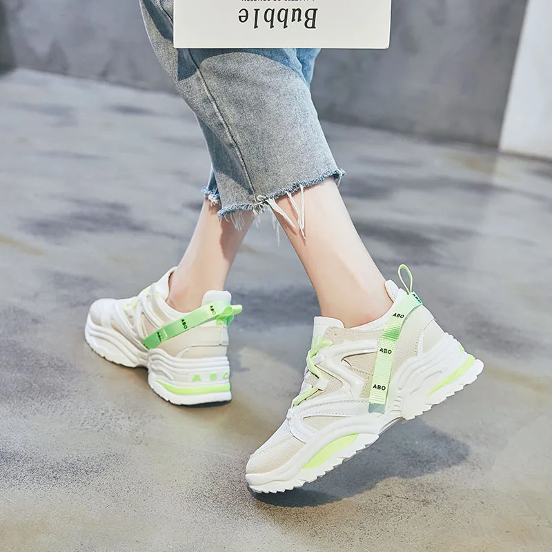 YHKLERZU/женские кроссовки для папы, увеличивающие рост 6 см, женская уличная спортивная обувь на высоком каблуке, амортизирующая обувь