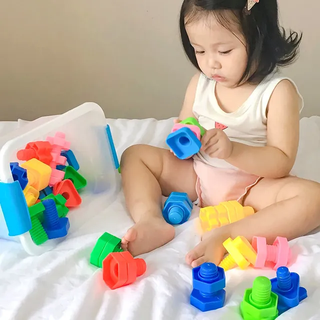 8Pcs/Set Screw Building Blocks Nut Shape Match Puzzle Toys For Children Infant Montessori Shape Color Recognize Educational Toys 5