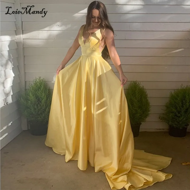 

Charming V-neck Backless Prom Dresses 2022 Formal Plus Size Evening Party Gowns For Women Long Sweep Train Vestidos de fiesta