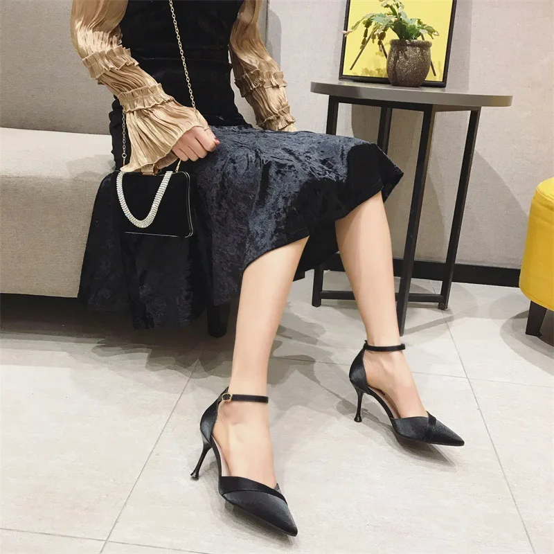 

Qs937-2 Spring And Autumn 2020 New Style Pointed Shoes Thin Heeled High-Heel Hollow out Straight-line Buckle Hallow WOMEN'S Shoe