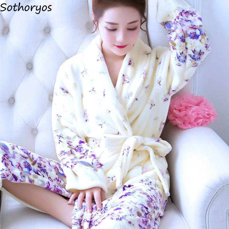 Fall Winter Thermal Robes Women Flannel Thick Floral Printed V-neck Cozy Plush Bathrobes Female Homewear Mature Modern Windproof | Женская