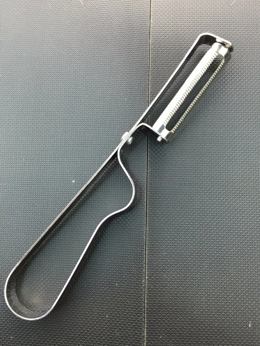 1PC-New-Multifunctional-Vegetable-Fruit-Peeler-Zester-Cutter-Potato-Peelers-Slicer-Cooking-Tools-Gadgets-Helper-KW(2)