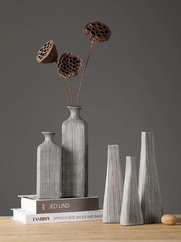 Creative Resin Vase for Home Decoration, Nordic Grey Flower Bottle, Minimalist Decor Crafts, Living Room Accessories 2