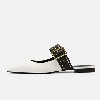 

2020 New Women 's Sandals Pointed Flat Shoes Home Sandals Metal Rivet Loop Belt Ladies Fashion Sandals Square Heel Cover Heel