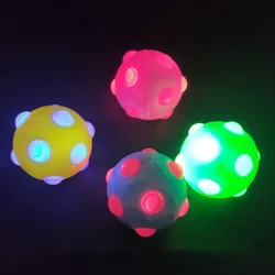 Boule d'activation de saut à LED pour chien, jouet à mâcher pour petit et grand gabarit, musique clignotante et vibrante 