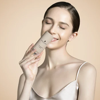

Facial Cleanser Soap Ginseng Moisturize Deeply Clean Skin Care Makeup Remover Stick