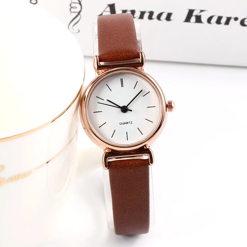 Топ стиль женские модные роскошные часы изысканный маленький циферблат простой Повседневный креативный браслет кварцевые часы женские новые часы
