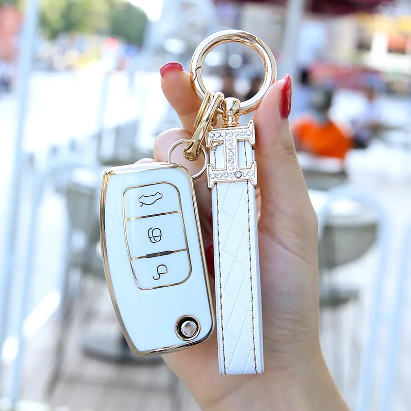 Nuova custodia a 3 pulsanti in TPU per Auto chiave per Ford Fiesta Focus 2 Ecosport Kuga Escape Falcon b-max c-max Eco Sport Galaxy borse Auto 10 Nuova custodia a 3 pulsanti in TPU per Auto chiave per Ford Fiesta Focus 2 Ecosport Kuga Escape Falcon b-max c-max Eco Sport Galaxy borse Auto - H468fd8d09ad544a9bff7d8b10c5575f7b