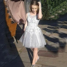 

Silver Short Prom Dresses V Neck Lace up Back A Line Mini White Appliques Homecoming Dress Cocktail Party Gowns