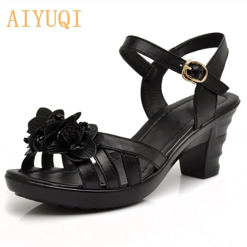 

2020 New Summer Genuine Leather Women's Sandals Flowers Casual Women's Shoes Thick Heel Sweet Roman Women's Sandals