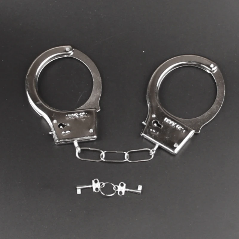 Реквизит на Хэллоуин пластиковые наручники Cos Реквизит креативные пленные одеваются двойной замок ключ полицейский ролевые игры Реквизит