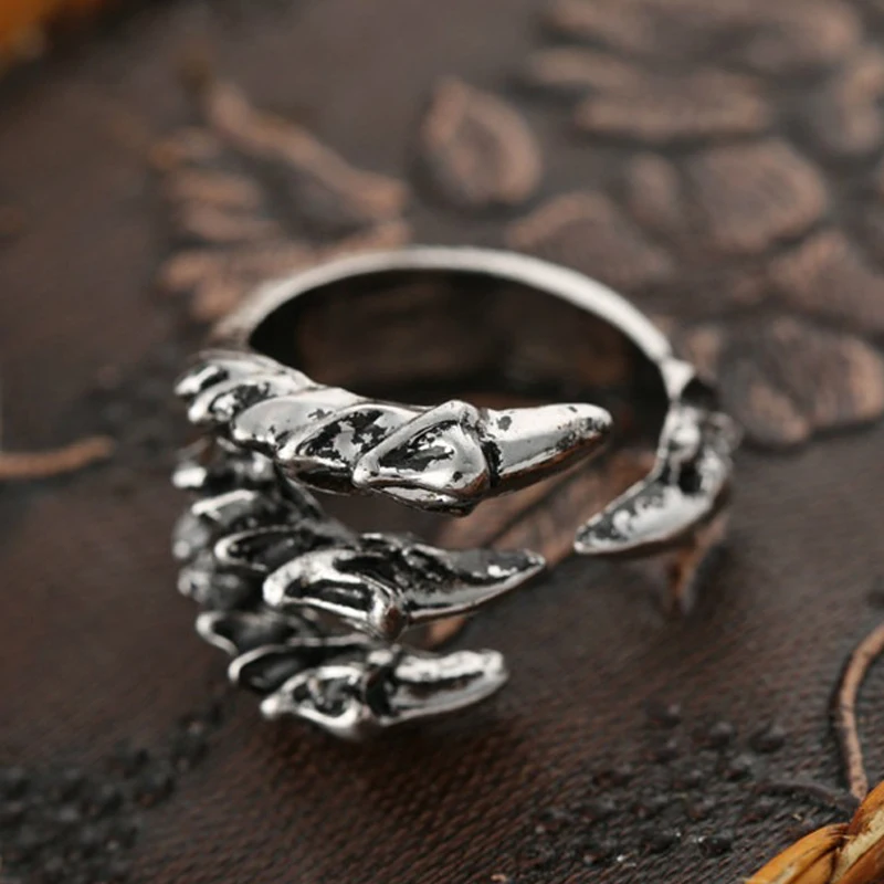 8617595686_798750316