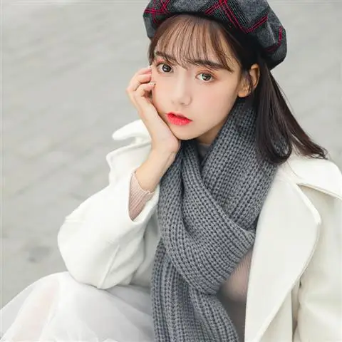 Рисунок 3 - Женский зимний шарф для студенток