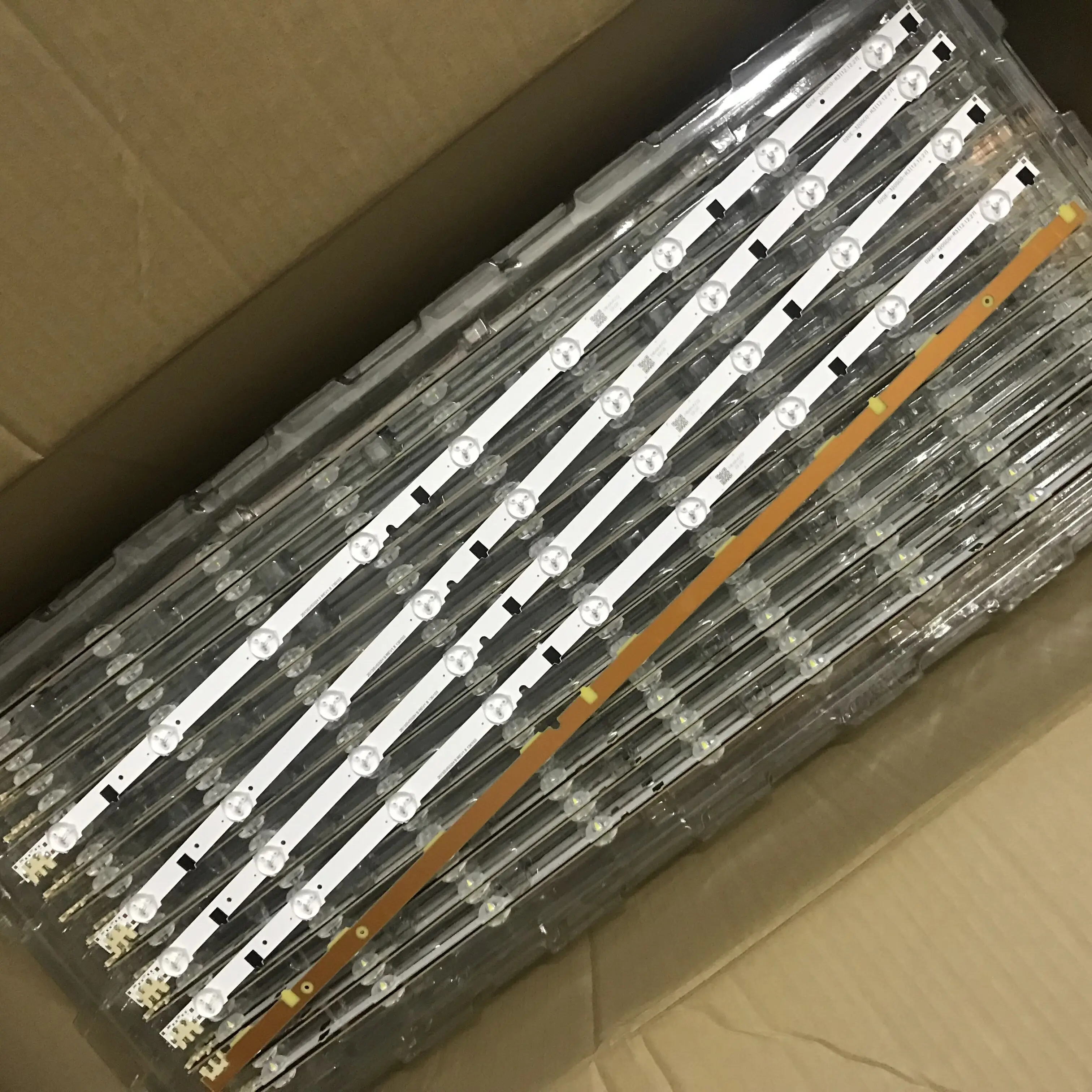 Для UA32F4088AR CY-HF320AGEV3H UE32F5000 светодиодный полосы D2GE-320SC0-R3 2013SVS32H 9 REV1.8 5 шт./партия 650 мм