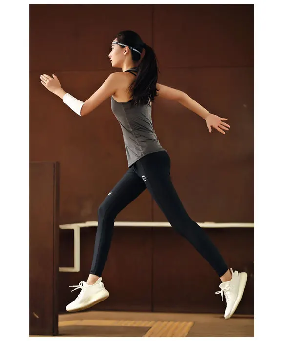 Женский топ для йоги, Сексуальная Спортивная майка для спортзала, облегающая женская одежда без рукавов для бега, быстросохнущая белая майка для йоги