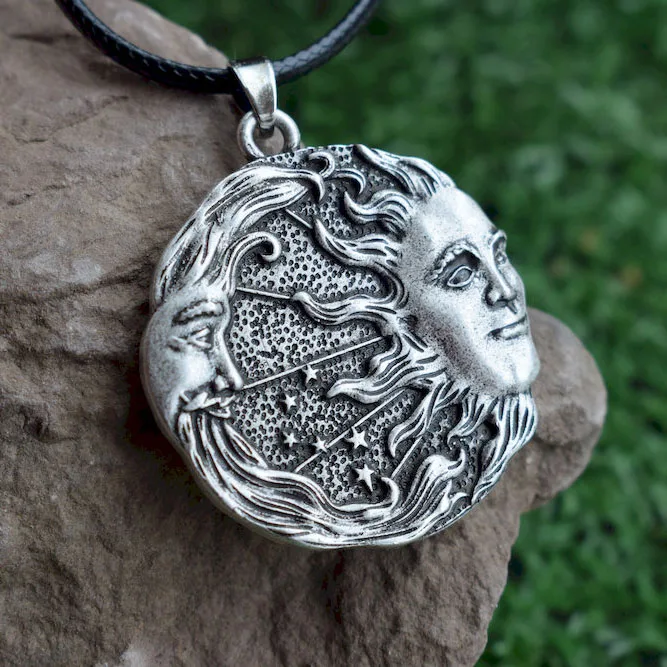 1pcs Sun And Moon And Stars Amulet necklace