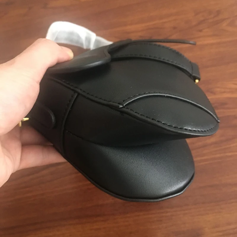 

2019 Luxry Designer Handbag Women Messenger Bags Fashion Retro Saddle Bags Ladies Shoulder Bag Embroidery Crossbody Bags