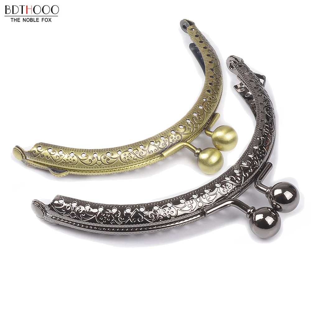 10pcs Lot 10.5cm Round Metal Purse Frame Handle for Clutch Bag Handbag Accessories Making Kiss Clasp Lock Bronze Bags Hardware
