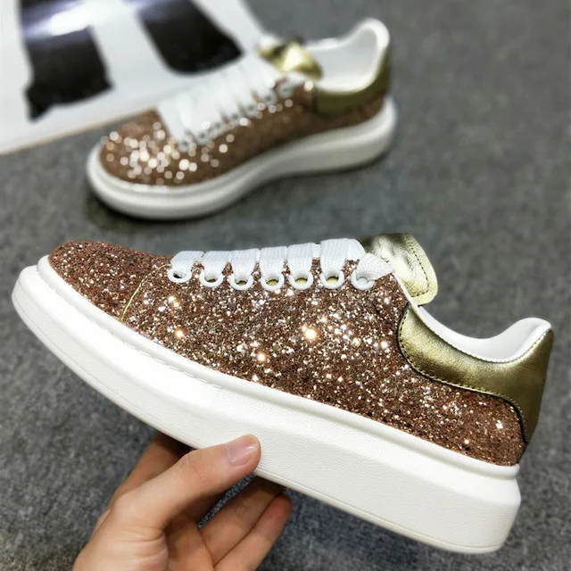 Mais novo de alta qualidade couro sapatos casuais mulher dedo do pе redondo rendas sapatos planos celeledad блестящая embelezado - Цвет: gold
