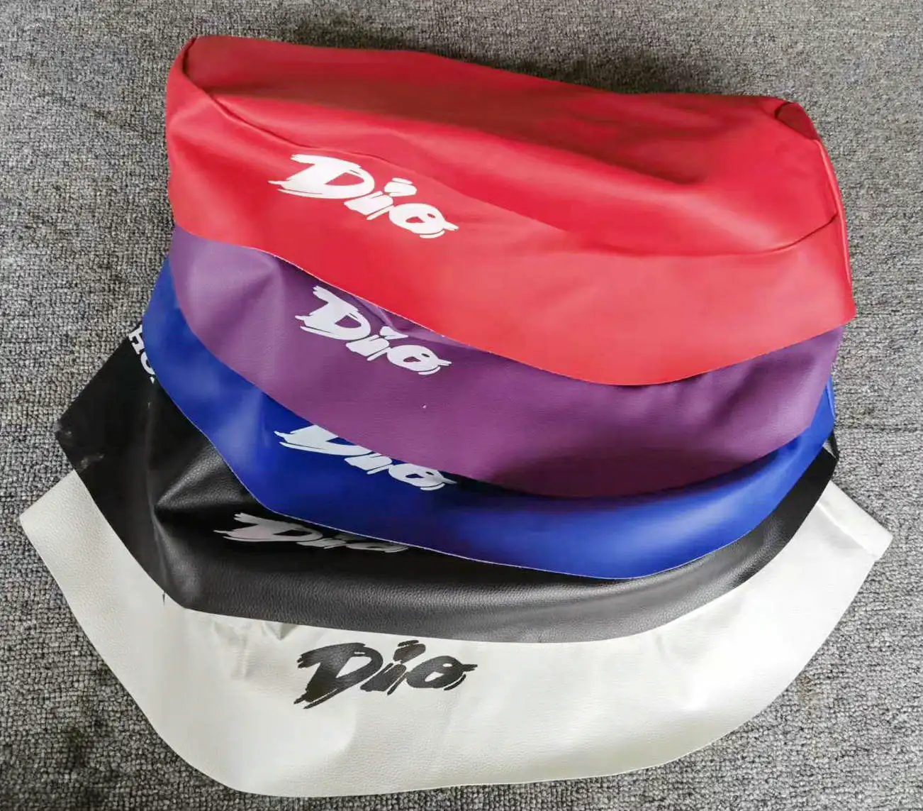 For Honda two-strokeDIO50 AF28 AF17 AF18 AF27 ZX50 AF34 AF38 AF35 Leather Motorcycle Seat Covers