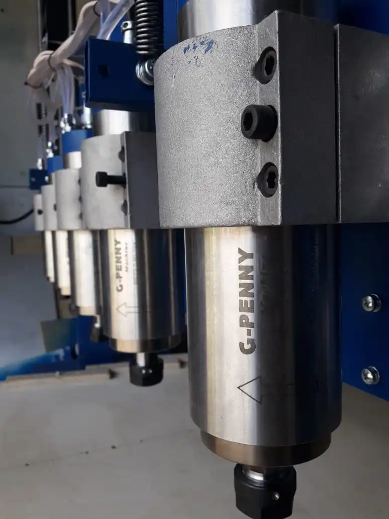 Высокое качество! 2.2kw ER20 800 Гц полюс = 4 Металлический шпиндель с водным охлаждением мотор шпинделя 0-1000 Гц инвертор 85 мм кронштейн с 75 Вт водяной насос