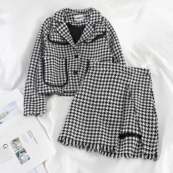 

2019 new fashion women's Temperament classic plaid short jacket irregular skirt two-piece