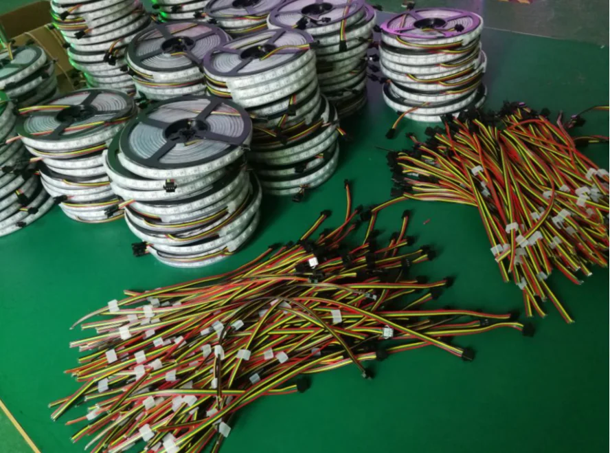 GS8208 адресуемых IC Черный и белый PCB 60 пикс./м GS8208 LC8808S 5050SMD цветных(RGB) светодиодных лент