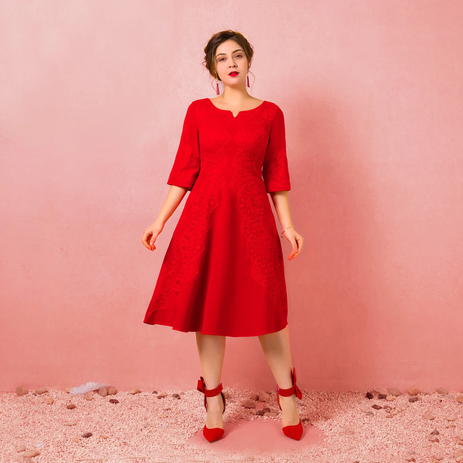 

A-line Tea Length Plus Size Homecoming Dress 2020 Elegant Appliques Lace Satin Scoop Dress 1/2 Sleeves Zipper-up Dress