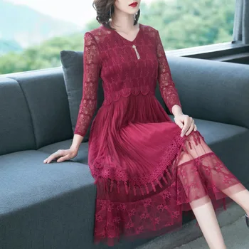 

Ladies Dresses Women 2019 Autumn New Big Stretch Miyake Pleats V-Neck 3/4 sleeve Lace Patchwork Slim Pleated Dress F 45-75kg
