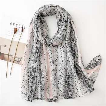 

2020 Luxury Brand Leopord Pattern Printed Silk Scarves Sun-resistant Shawl Cotton Scarf Versatile poncho infinity hijab scarf