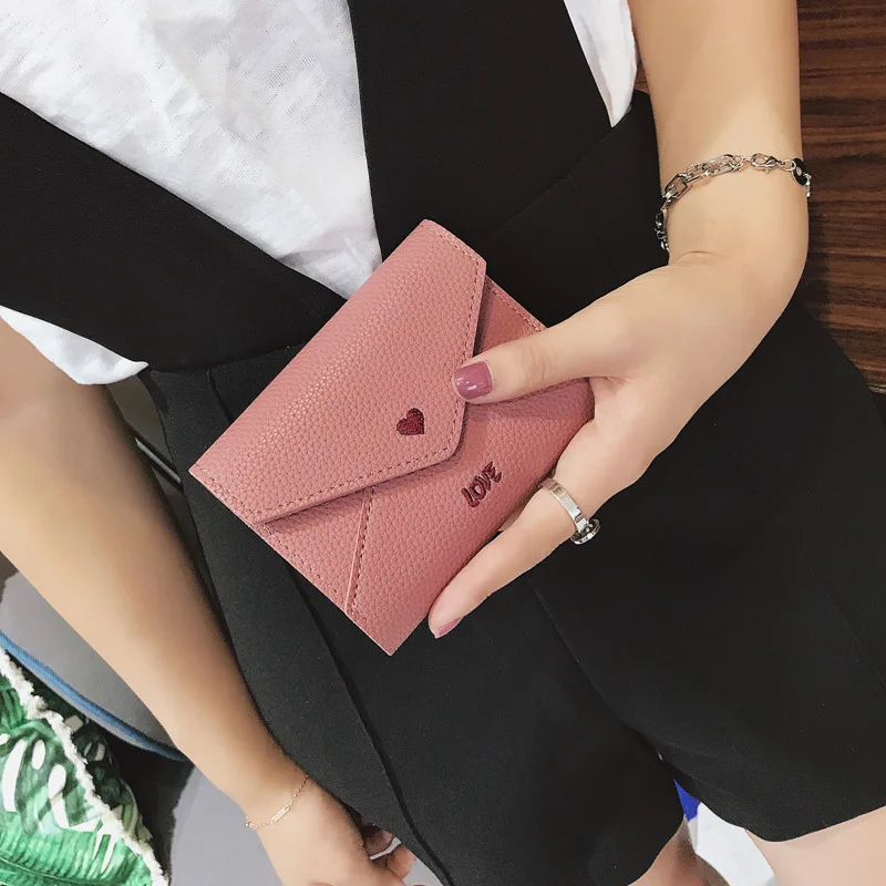 

2019 New Style Plum Pattern Magnetic Snap Wallet Three Fold Heart Short Women's Wallet