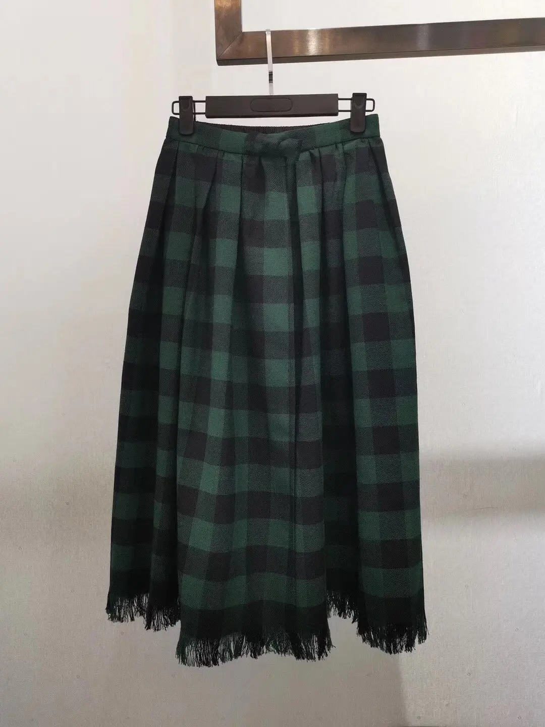 Новая Женская мода Сексуальная шерстяная контрастная цветная Шотландка с кисточками длинная юбка 1019