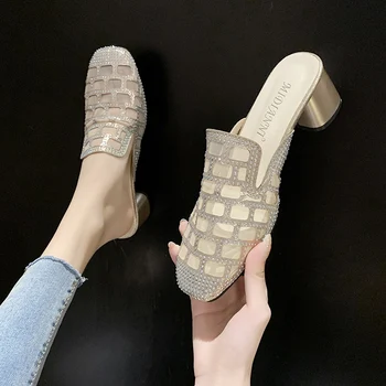 

Glitter Slides Med Cover Toe Slippers Women Summer Square heel Fretwork Heels Shoes Pantofle Jelly Block 2020 Rome Crystal PU