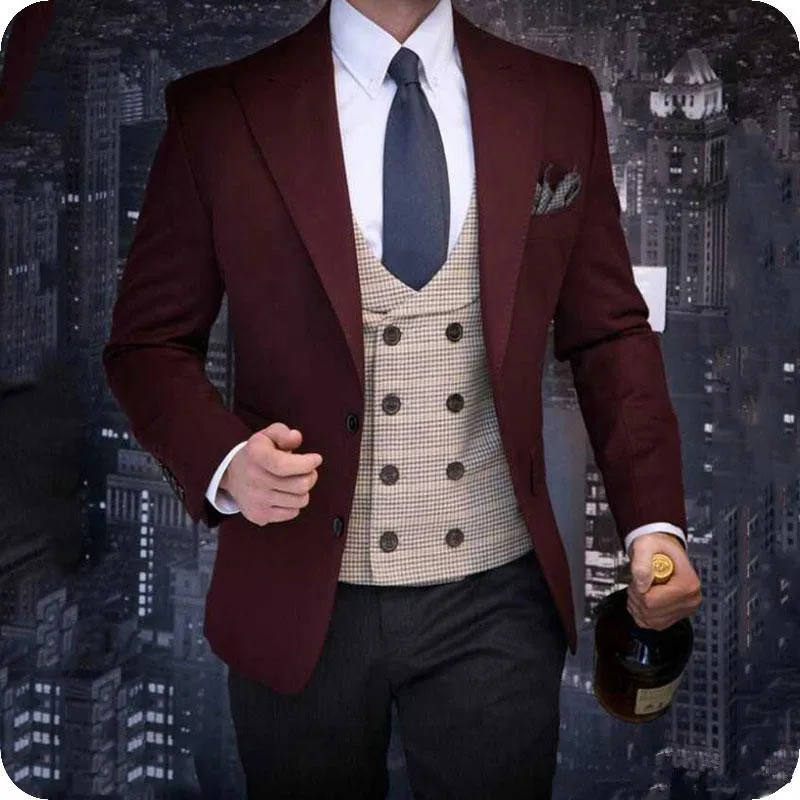 Latest Designs Burgundy Groom Tuxedos Men Suits Wedding Man Blazers Jacket Shawl Lapel Two Pieces Black Pants Groomsmen Suits Costume Homme以上