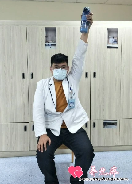在家提高免疫力运动 靠1张椅子就能提升免疫力