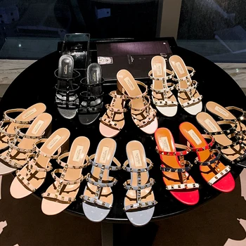

2020 Women Rivet Slipper V Right Logo Woman Summer 2020 Leather ROMAN SANDALS 6cm High Heel Open Toe Size 34-40 Without Box