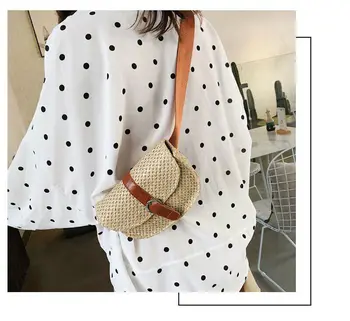 

Fashionable woman Bohemian beach shoulder bag Vintage straw bag vintage wicker basket khaki