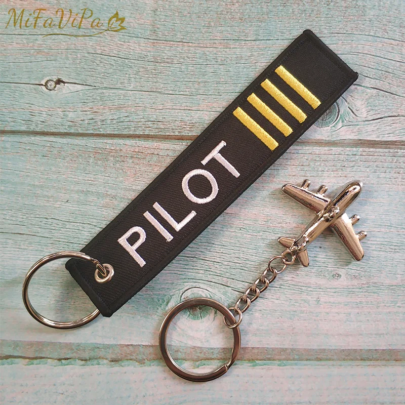 PILOT KEYCHAIN PLANE