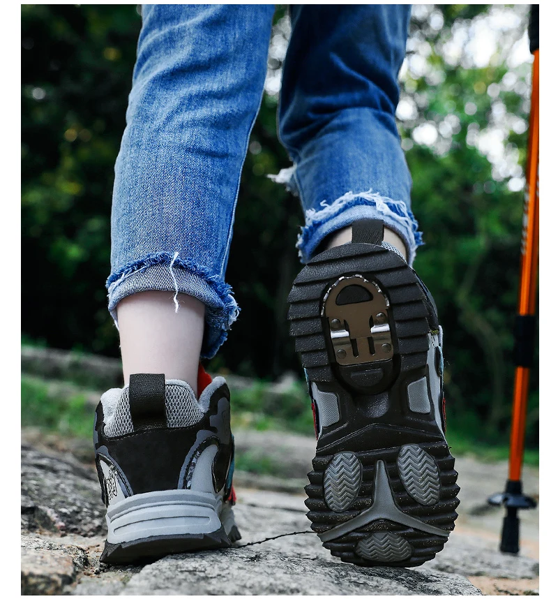 Зимние ботинки с мехом для мальчиков и девочек; нескользящие кроссовки для альпинизма; обувь для больших детей; обувь для прогулок; трианги для мальчиков