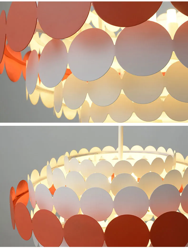 彩色圆片吊灯下_17