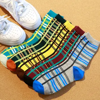 

THINKTHENDO 5 Pairs Mens Autumn Contrast Color Vertical Horizontal Stripes Cotton Crew Socks