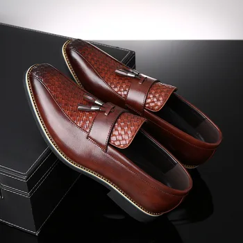 

New Arrival Men Classic Fashion Designer Black Leather Shoes Men Formal Coiffeur Tassel Loafers Men Business Office Dress Shoes
