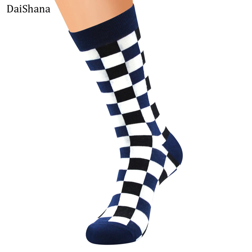 Harajuku Street Fashion Trendly Women Socks Black and White Squares Pattern Socks Men Novelty Skateboard Funny Cotton Socks