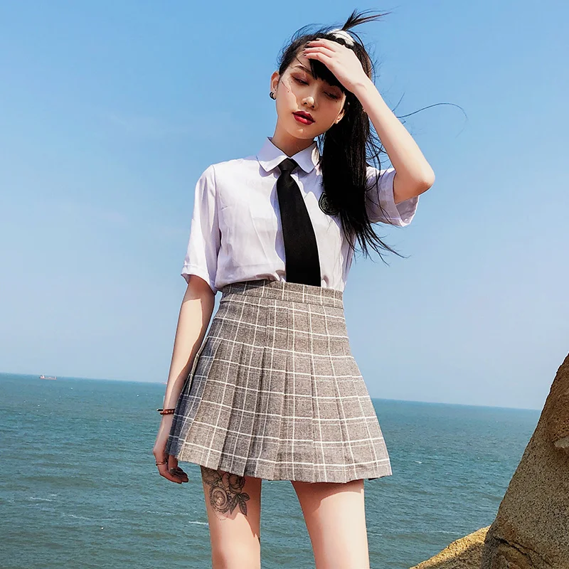 

Harajuku Women Fashion Skirts Cute Yellow Black Red Pleated Skirt Summer Autumn Punk Style High Waist Female Mini Short Skir