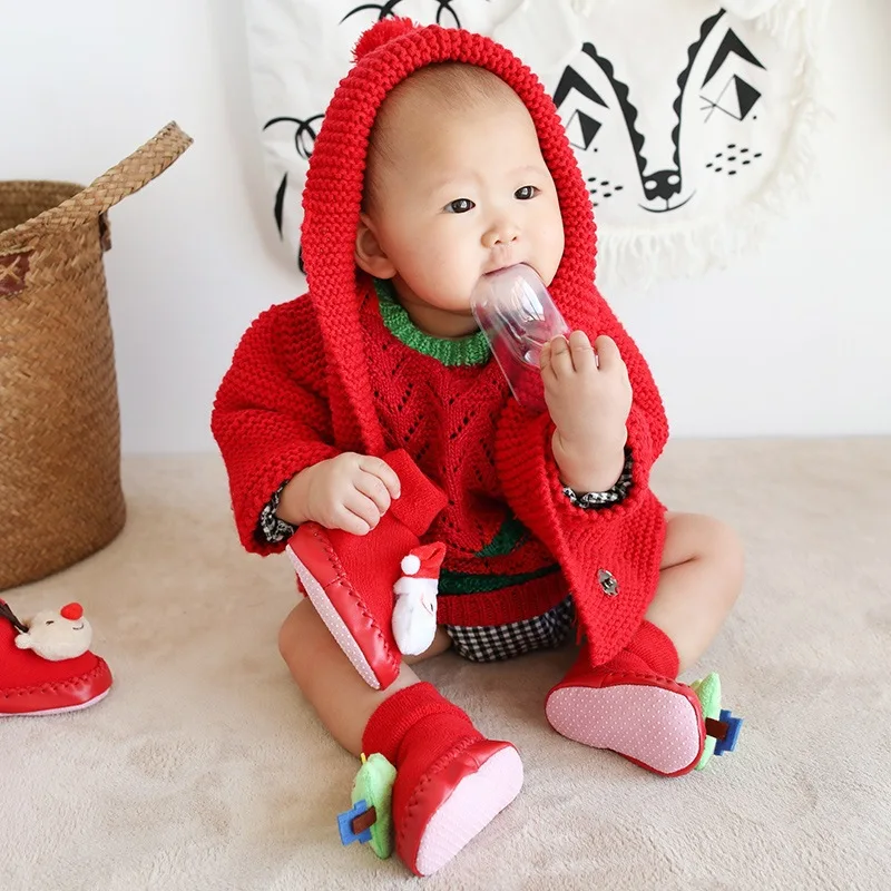 Детские носки с резиновой подошвой, зимняя одежда для новорожденных девочек, противоскользящие туфли для маленьких мальчиков, теплые рождественские носки с милыми рисунками